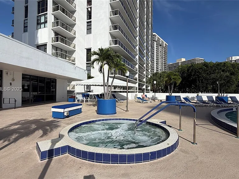 3701 N Country Club Dr #304 — Photo 41