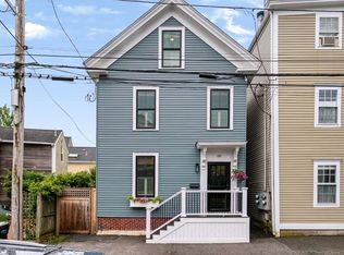 68 Milk St, Newburyport, MA 01950