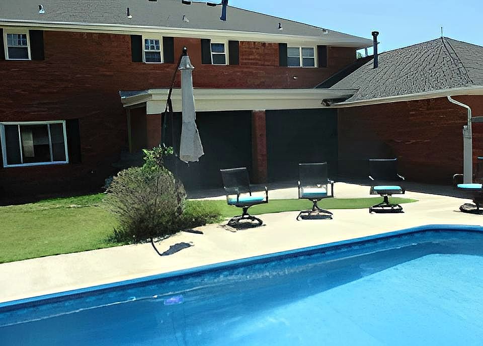 2nd image of 8101 Sunkist Ln