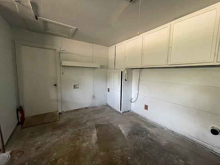 9655 Lanward Dr — Photo 16