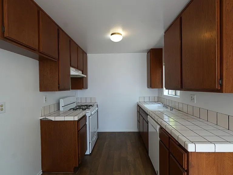 16809 Dalton Ave — Photo 18