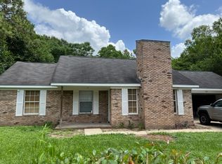 305 Hudson Dr, Crestview, FL 32539