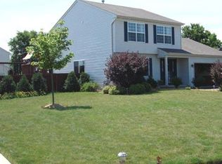 1417 Chestnut Ct, Yorkville, IL 60560