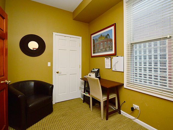 2nd image of 3722 N Marshfield Ave #2
