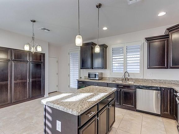 4th image of 1704 W Pelican Dr