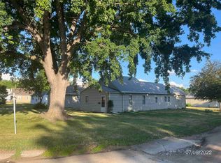 903 E Everett St, Oneill, NE 68763