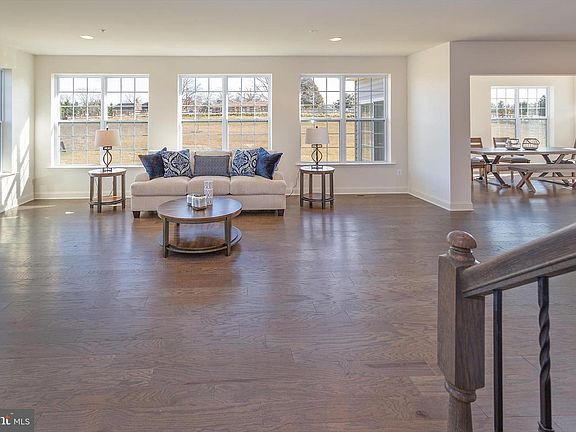 5th image of 856 Imperial Rd