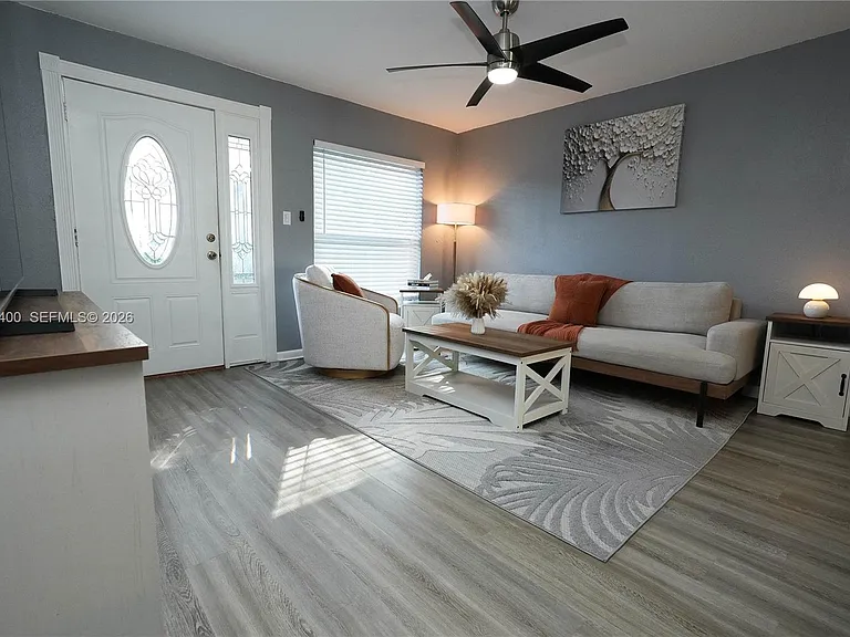 742 Granada St #A — Photo 56