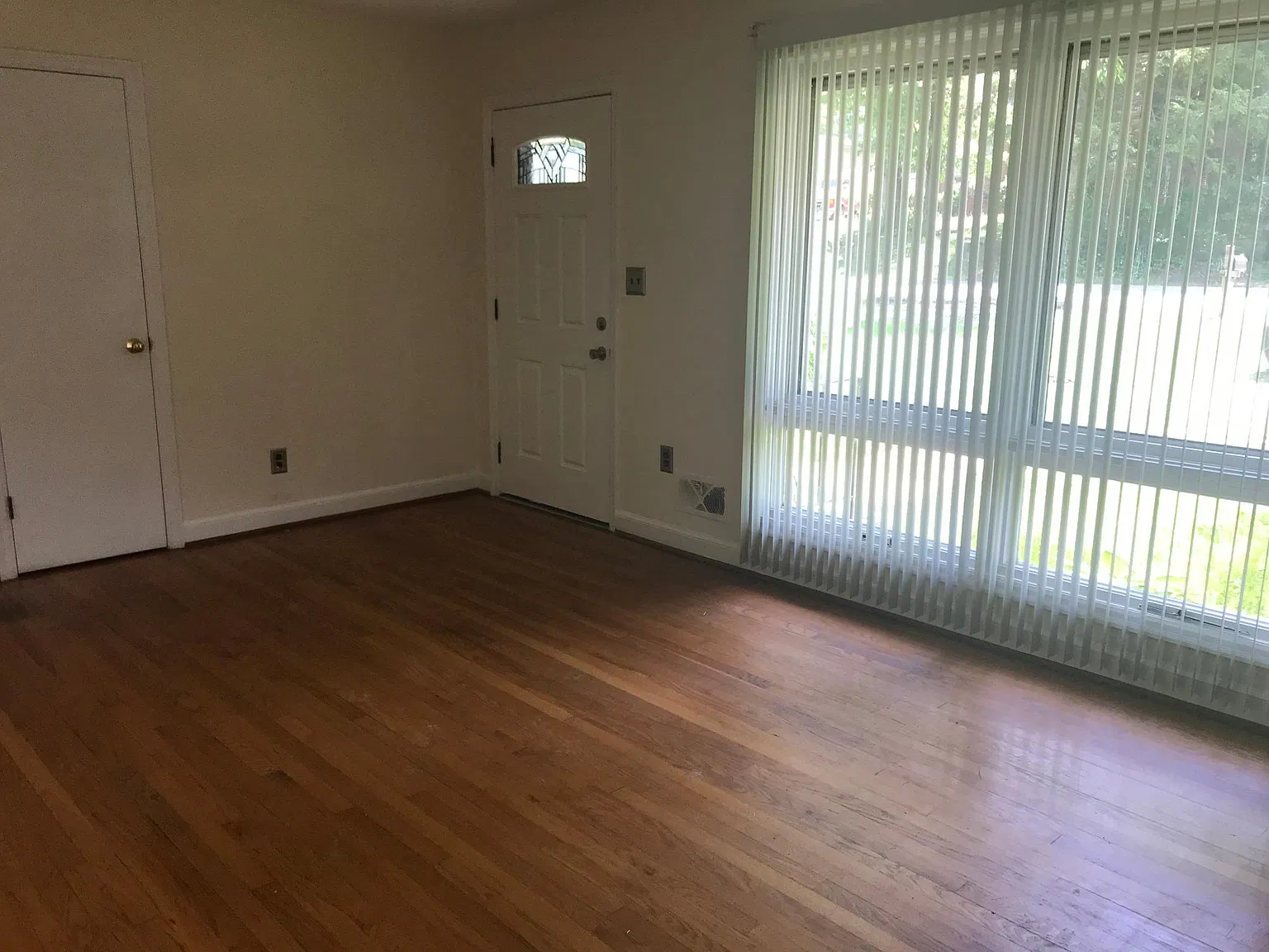 3429 Brandywine Ave — Photo 3