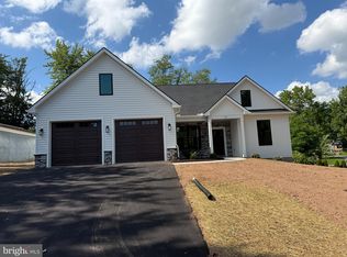 773 Schwanger Rd, Elizabethtown, PA 17022