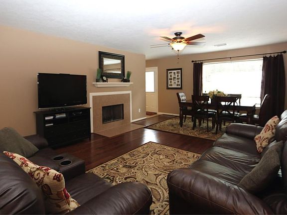 4th image of 1106 Wiley Dr