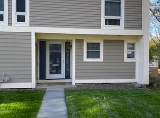 11 Oak St UNIT 30, Wellesley, MA 02482
