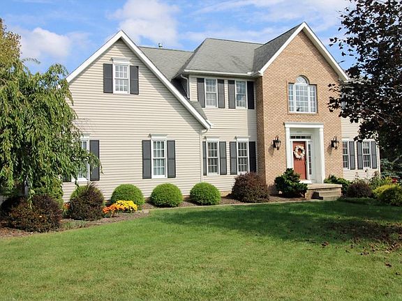 2nd image of 4693 Turnberry Trl