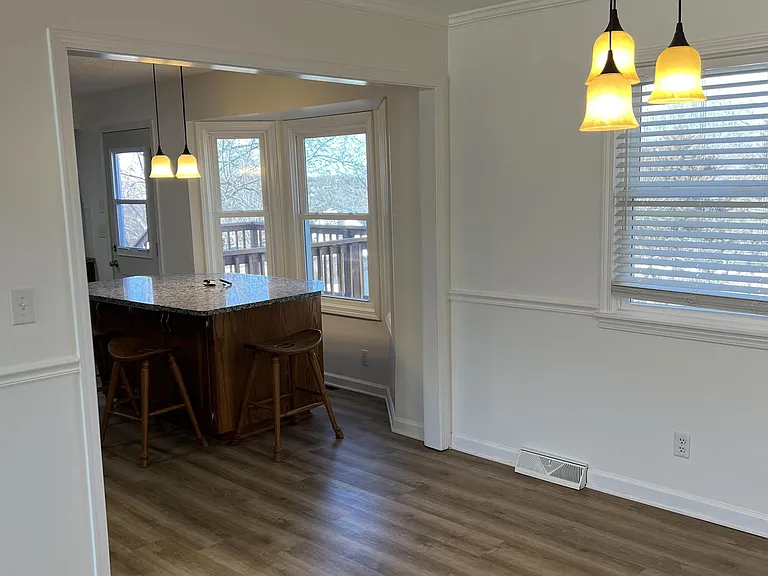 503 Aspen Way — Photo 5