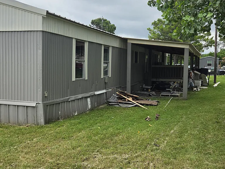 1545 Swan Ct — Photo 3