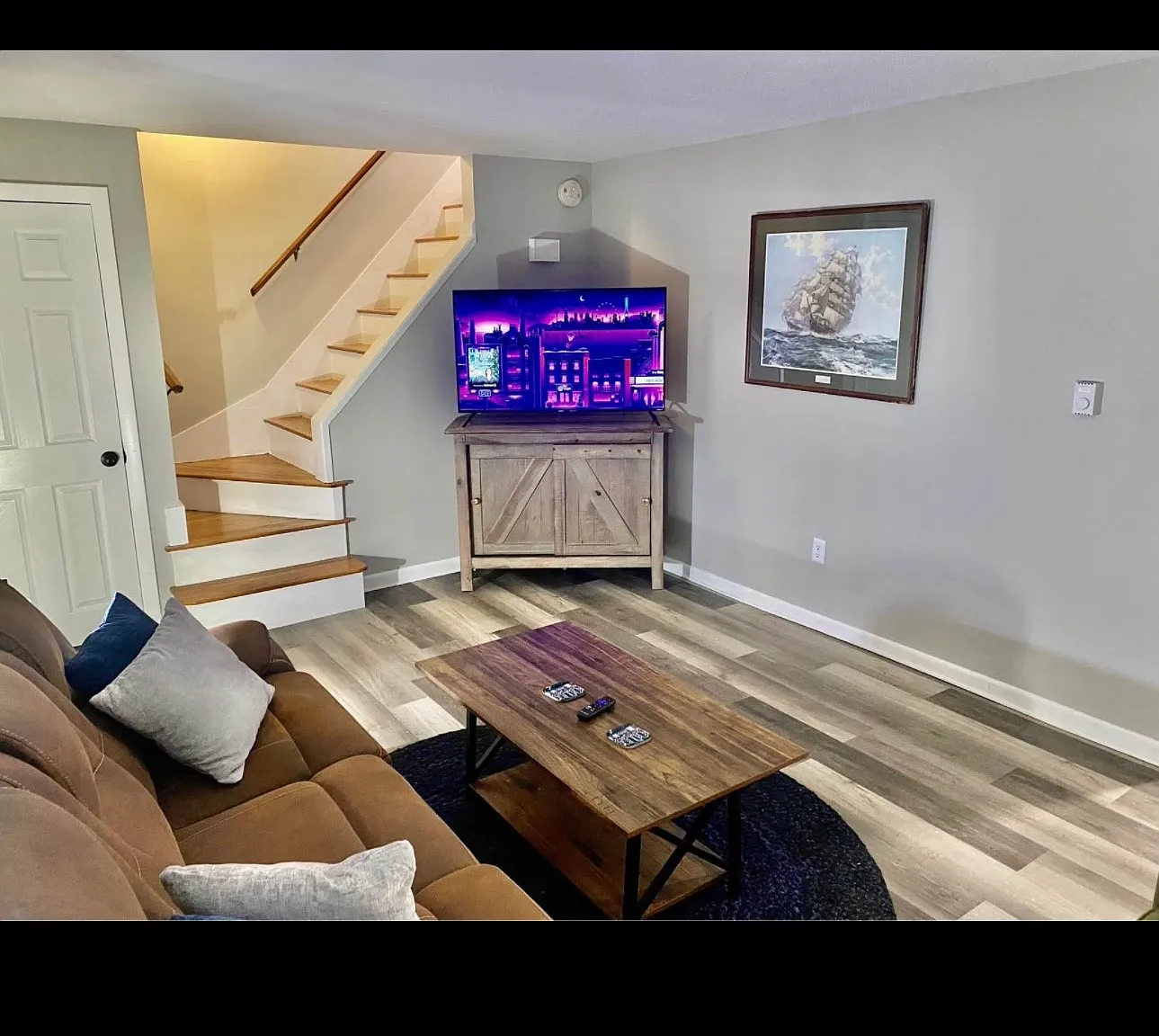 2 bed, 900 sqft, $2,600 — Photo 3