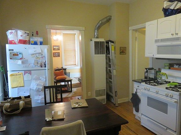 3rd image of 1623 N Hermitage Ave APT 1F