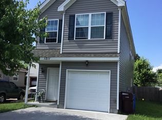 1211 Country Rd, Chesapeake, VA 23324