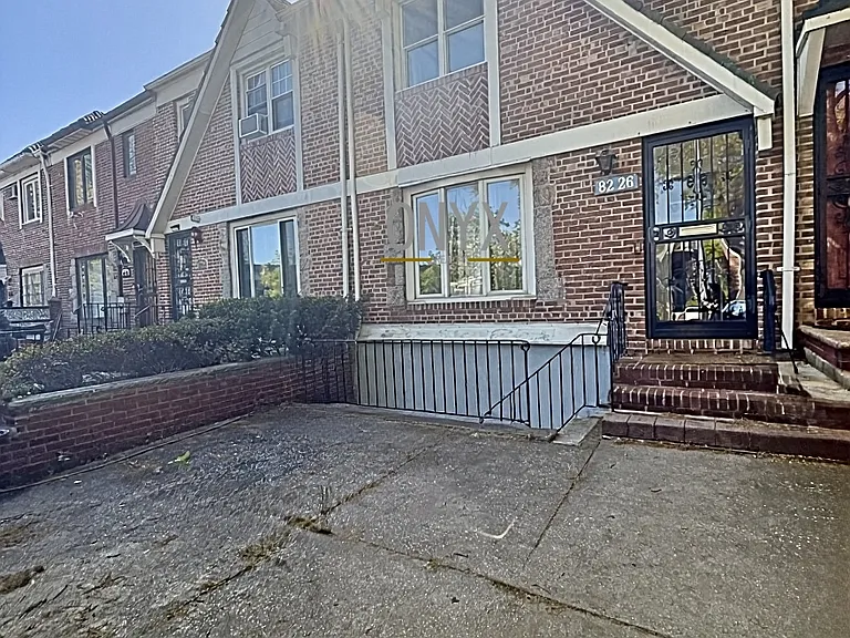 82-26 Eliot Ave #H — Photo 11