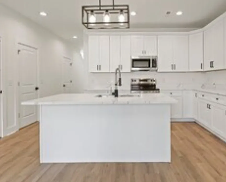 3 bed, 2.5 bath, 1560 sqft, $1,750 — Photo 4
