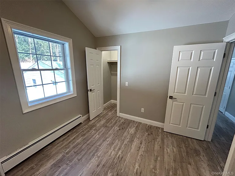 135 Gale Rd #UPSTAIRS — Photo 13