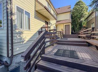 5210 11th Ave NE, Seattle, WA 98105