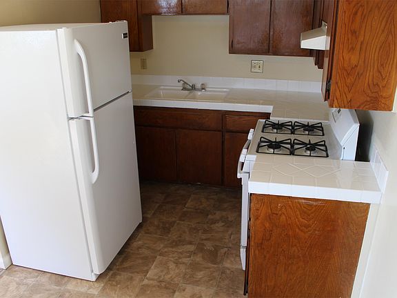 4th image of 319 Norton Ave APT A