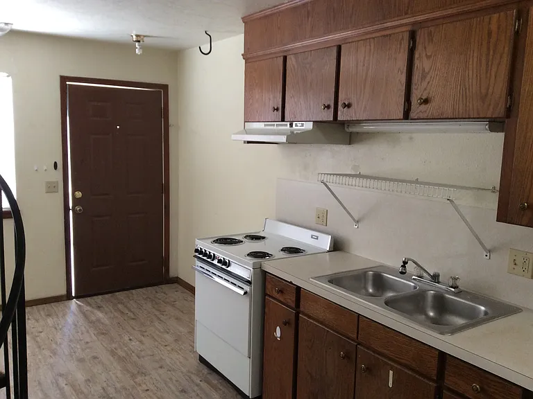 805 N Duncan St #A — Photo 3