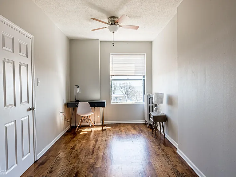 7301 N. Sheridan — Photo 31