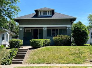 2219 Scott St, Davenport, IA 52803