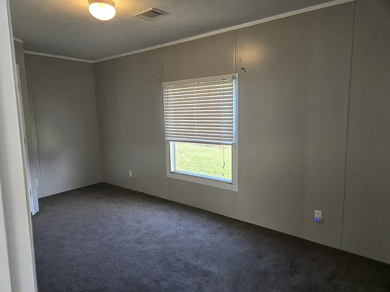386 Blakefield Dr — Photo 10