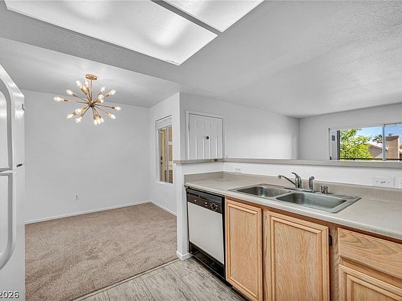 3rd image of 8070 W Russell Rd Unit 2060