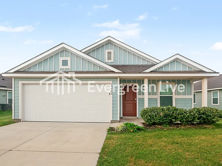 10924 SW 22nd St — Photo 1