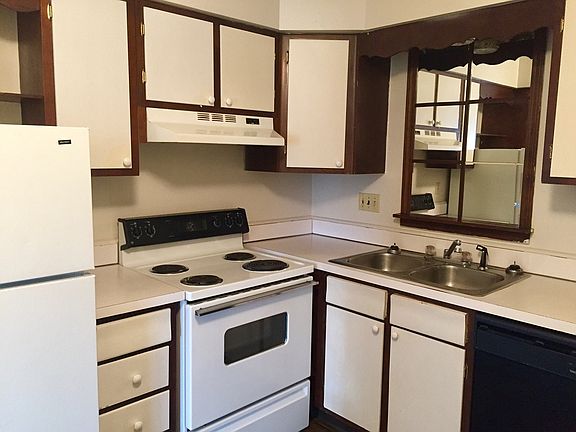 5th image of 2876 Marshall Ave SE APT 8E