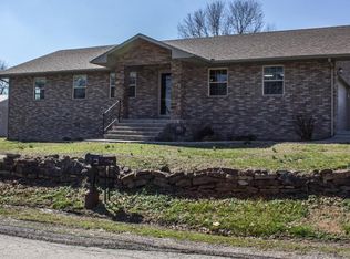419 2nd St, Washburn, MO 65772