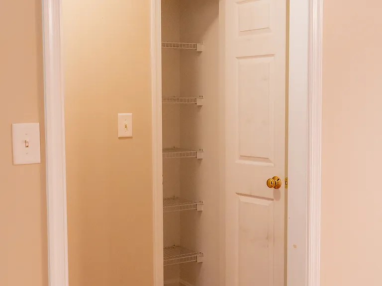 8401 Kennedy Dr — Photo 73