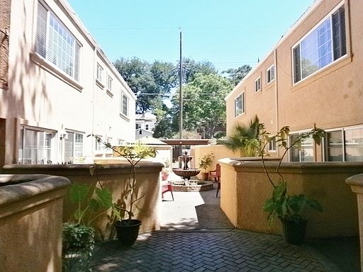 2nd image of 1821 G St APT J