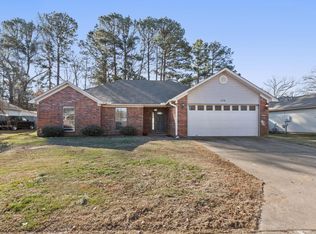 2926 Bastogne Way, Benton, AR 72019