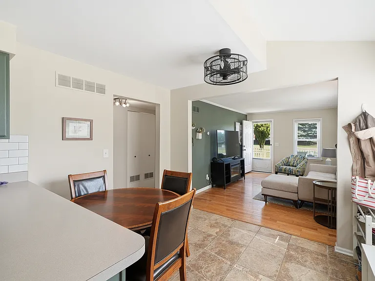 1105 Burgoyne Blvd — Photo 16