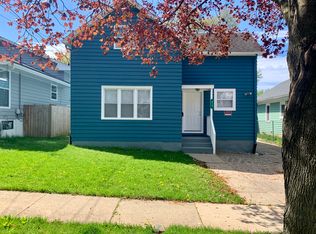 913 Superior St, Aurora, IL 60505