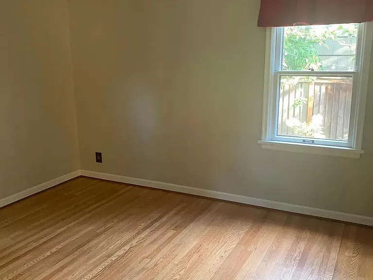 6029 NE 26th Ave — Photo 12