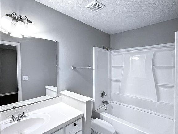 5th image of 7112 Brenwood Dr