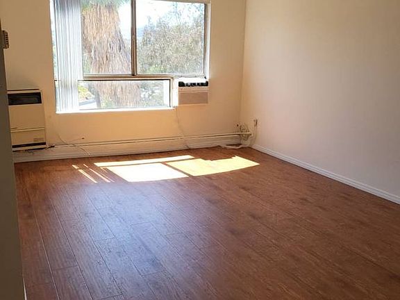 3rd image of 5738 Carlton Way APT 404