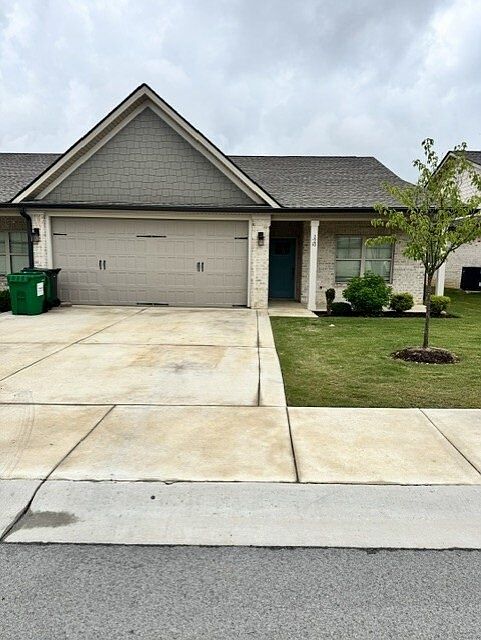 1st image of 120 Brownstone Dr