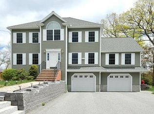 31 Bridle Rd, Billerica, MA 01821