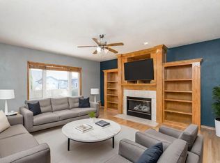 1021 Falcon Dr SE, Altoona, IA 50009