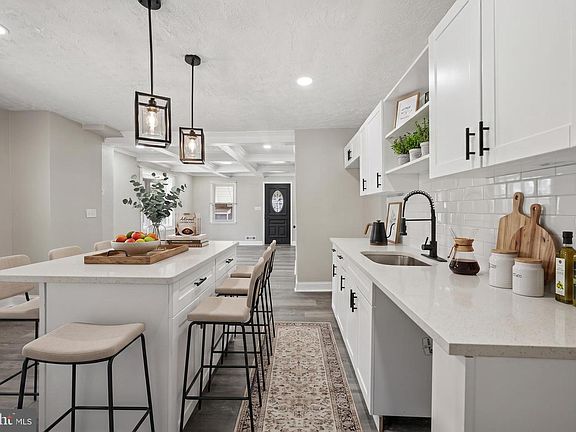 3rd image of 3100 Piedmont Ave
