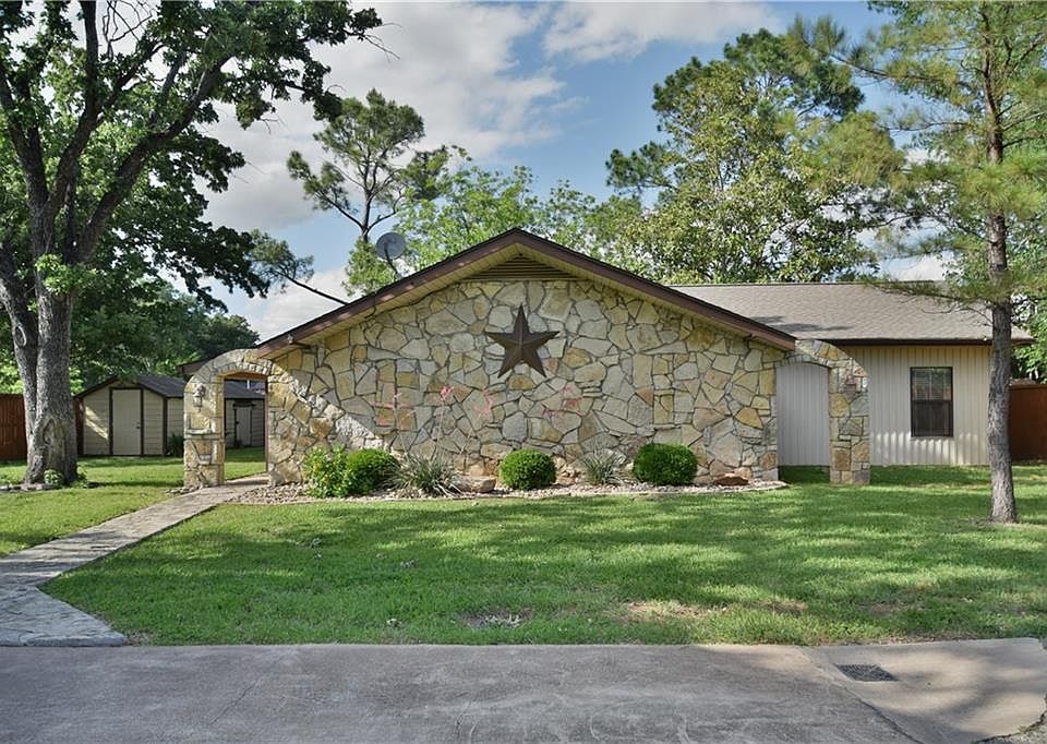 1st image of 4015 Sioux Ct