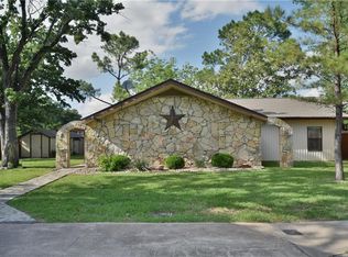 4015 Sioux Ct, Granbury, TX 76048