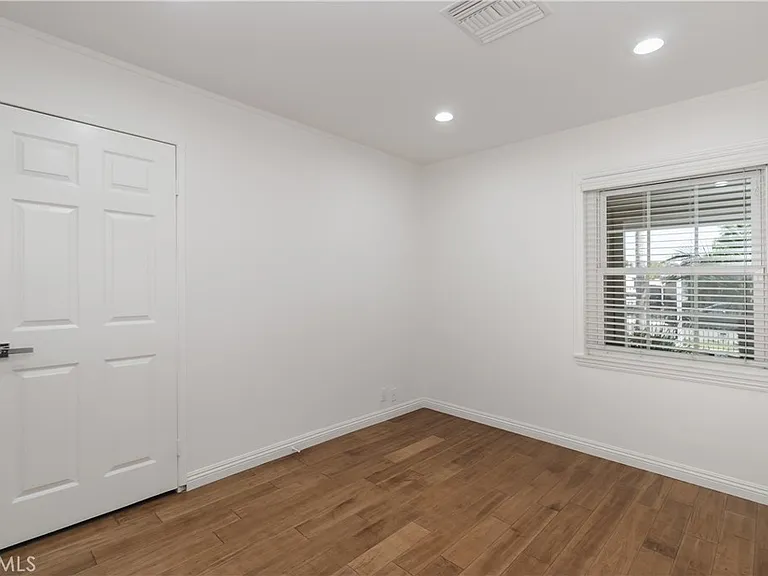 6313 Bluebell Ave — Photo 18